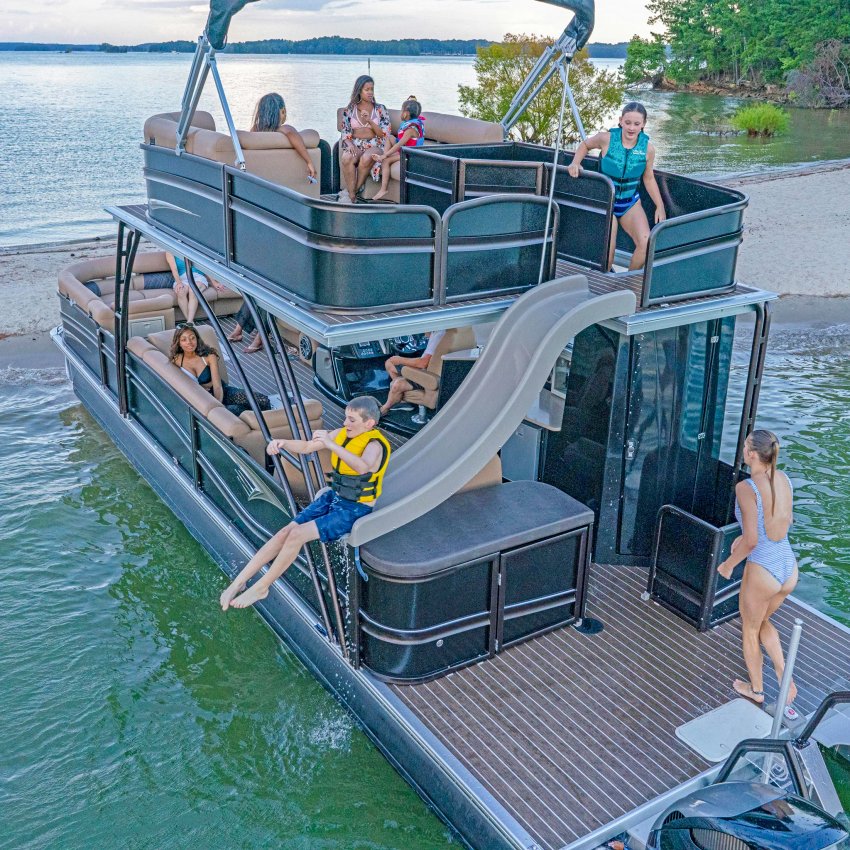 Family Holiday Water Sports Full Customized Option Newest Top Hot Selling Kinocean Pontoon Boat with Motor Engine